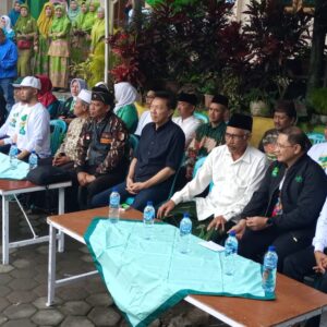 Pecahkan Rekor Muri, PCNU Kota Batu Peringati Satu Abad Bentangkan Bendera NU Raksasa di Gunung Panderman