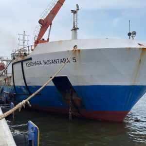 Kabar Gembira ! Atasi Krisis Beras di NTT, Kapal Tol Laut Angkut 1.600 TON Beras Bantuan