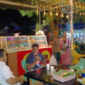 Angkringan dan Caffe Barapen di Pakis Surga Bagi Pecinta Kuliner Khas Indonesia