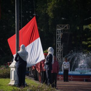 Sivitas Akademika UMM Gelar Upacara Hari Kebangkitan Nasional