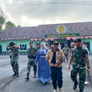YONBEKANG 2 KOSTRAD TERIMA KUJUNGAN DARI WALI KOTA MALANG UNTUK REKAYASA LALU LINTAS DI JALAN PANGLIMA SUDIRMAN
