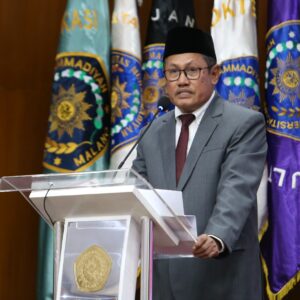 Putra Prof. Malik Fadjar, Prof. Nazaruddin Dilantik Jadi Rektor UMM 2024-2028