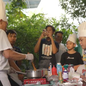 ARCHIPELAGO INTERNATIONAL BERBAGI KEBAHAGIAAN BERSAMA YAYASAN PEDULI KANKER ANAK INDONESIA 