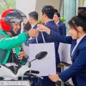 Grand Mercure Malang Mirama berbagi kasih bersama 200 driver online yang ada di Malang Raya