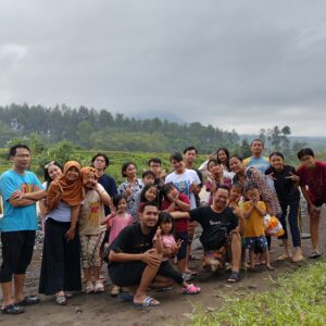 Sungai Comal Menjadi Tempat Mengobati Rasa Kangen Bersama Keluarga Saat Pulang Kampung 