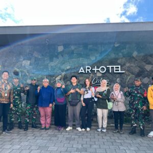 Lanjutkan Komitmen Sustainalibity Lewat Penghijauan Artotel Cabin Bromo Gandeng Warga Lokal,TNBTS & TNI
