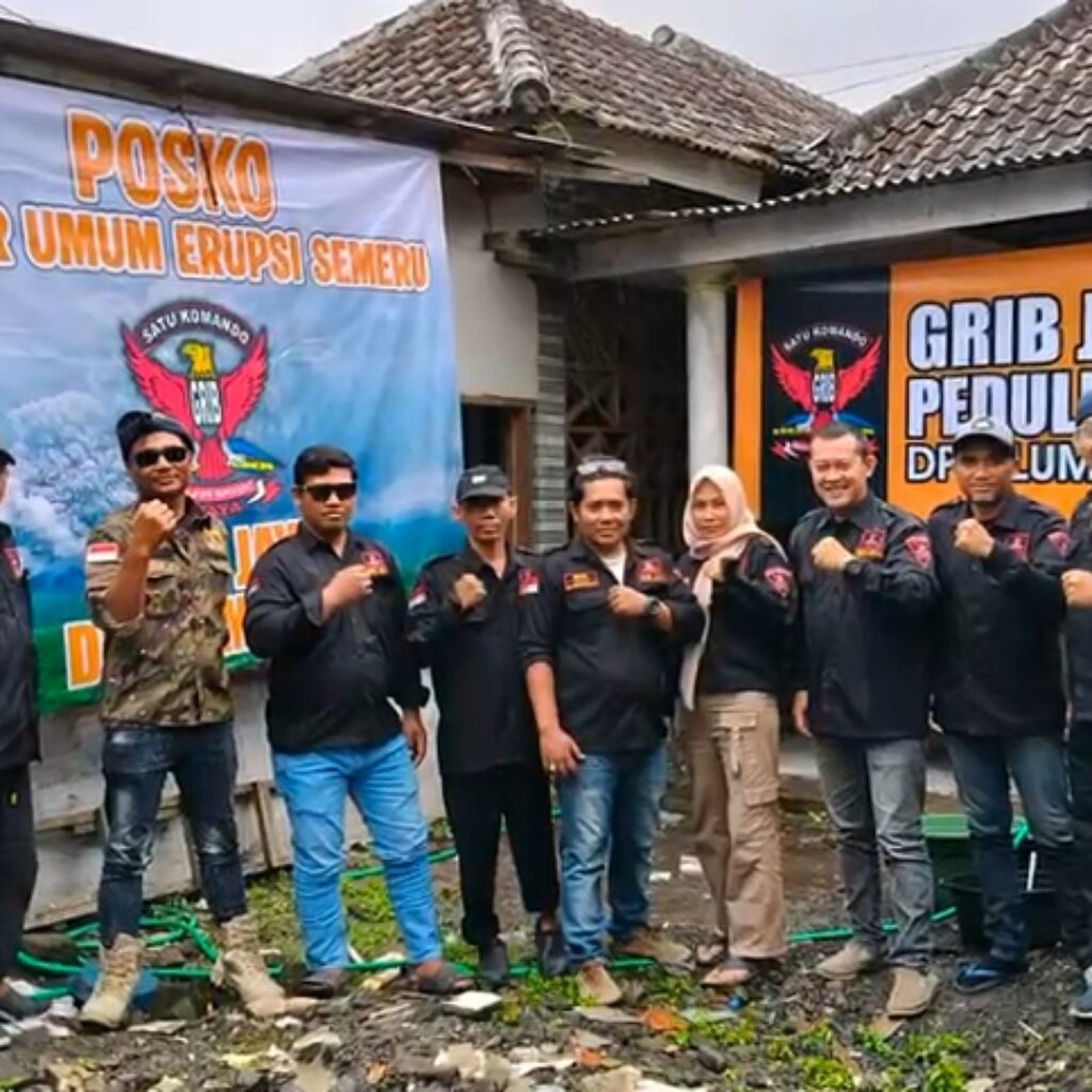 DPD GRIB JAYA Jawa Timur Dirikan Dapur Umum Untuk Korban Erupsi Semeru