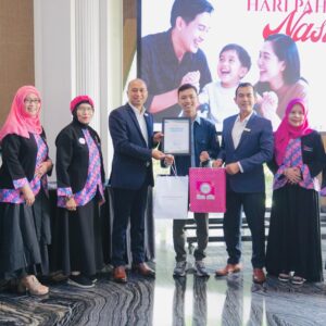 Sebagai Pahlawan Masa Kini Grand Mercure Malang Mirama Berikan Penghargaan Kepada Orang Tua & wali Disabilitas