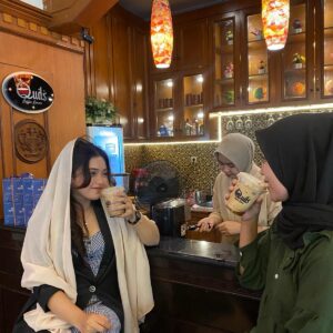 LANCAR BERBAHASA INGGRIS ALA QUDS ROYAL HOTEL