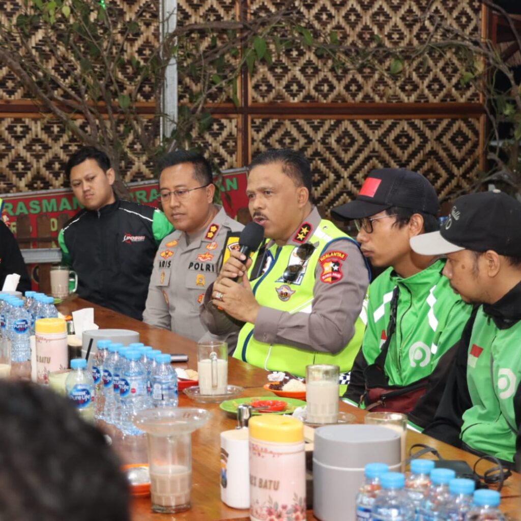 Kakorlantas Polri Ajak Driver Ojol Kota Batu Jadi Pelopor Keselamatan Jalan