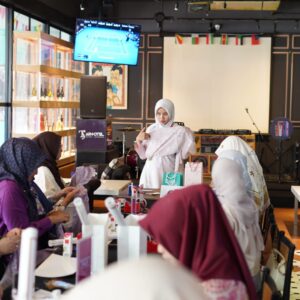 ARTOTEL TS Suites Surabaya Hadirkan Workshop Unik Sambut Ramadan,Kreasi Hijab Jadi Bucket