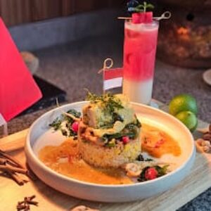 Rayakan HUT RI ke-81 dengan Merdeka Deals di Aston Inn Jemursari mulai Rp525.000. 
