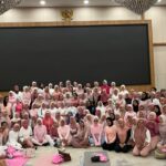 150 PECINTA YOGA PADATI “IN DOOR YOGA : FLOW TO GLOW” DI MYZE HOTEL SUMENEP by ARTOTEL