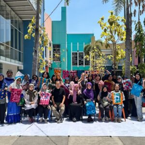 Shibori Stories ARTOTEL Grand Prima Surabaya: Sulap Seprai Bekas Jadi Tote Bag Kreatif, Usung Semangat Ramah Lingkungan